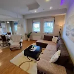 아파트 By River In 스코페