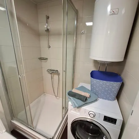 Apartman By River In