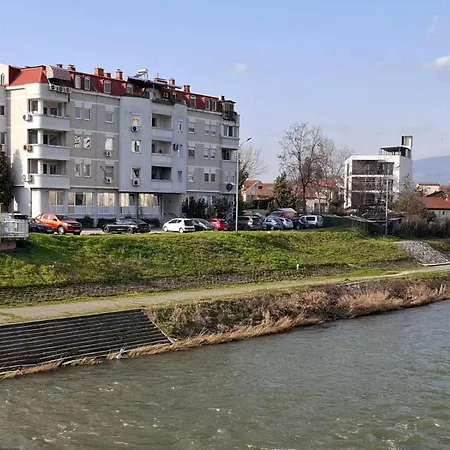 By River In Апартаменты Скопье